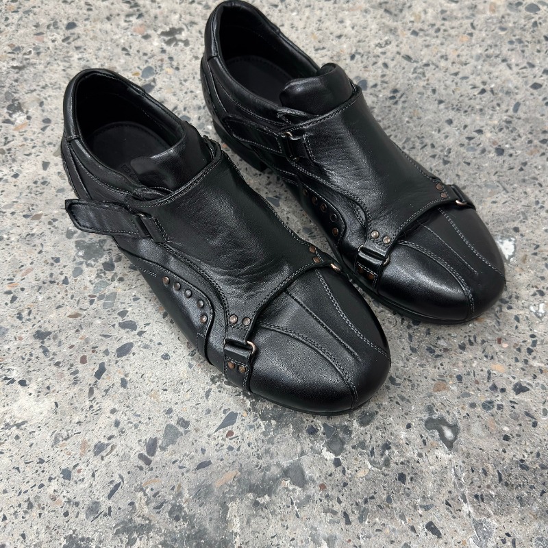 Leatherwork Training - Sapatos Masculinos Artesanais de Couro Genuíno