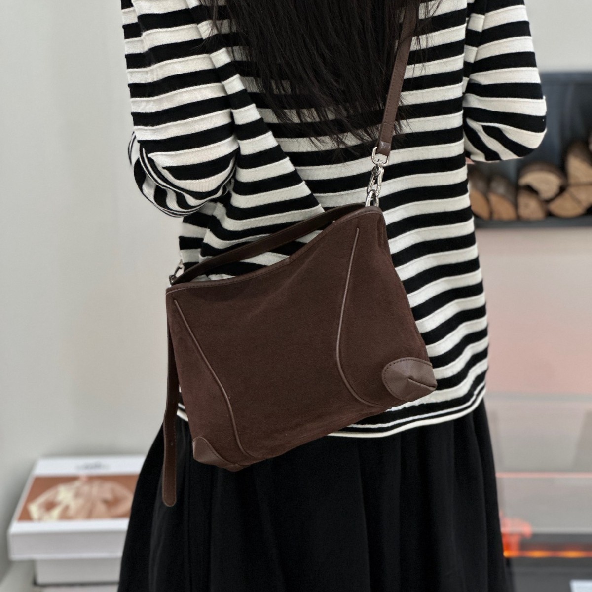 Bolsa Transversal Feminina de  - Unique Leather Work avaliação e preço